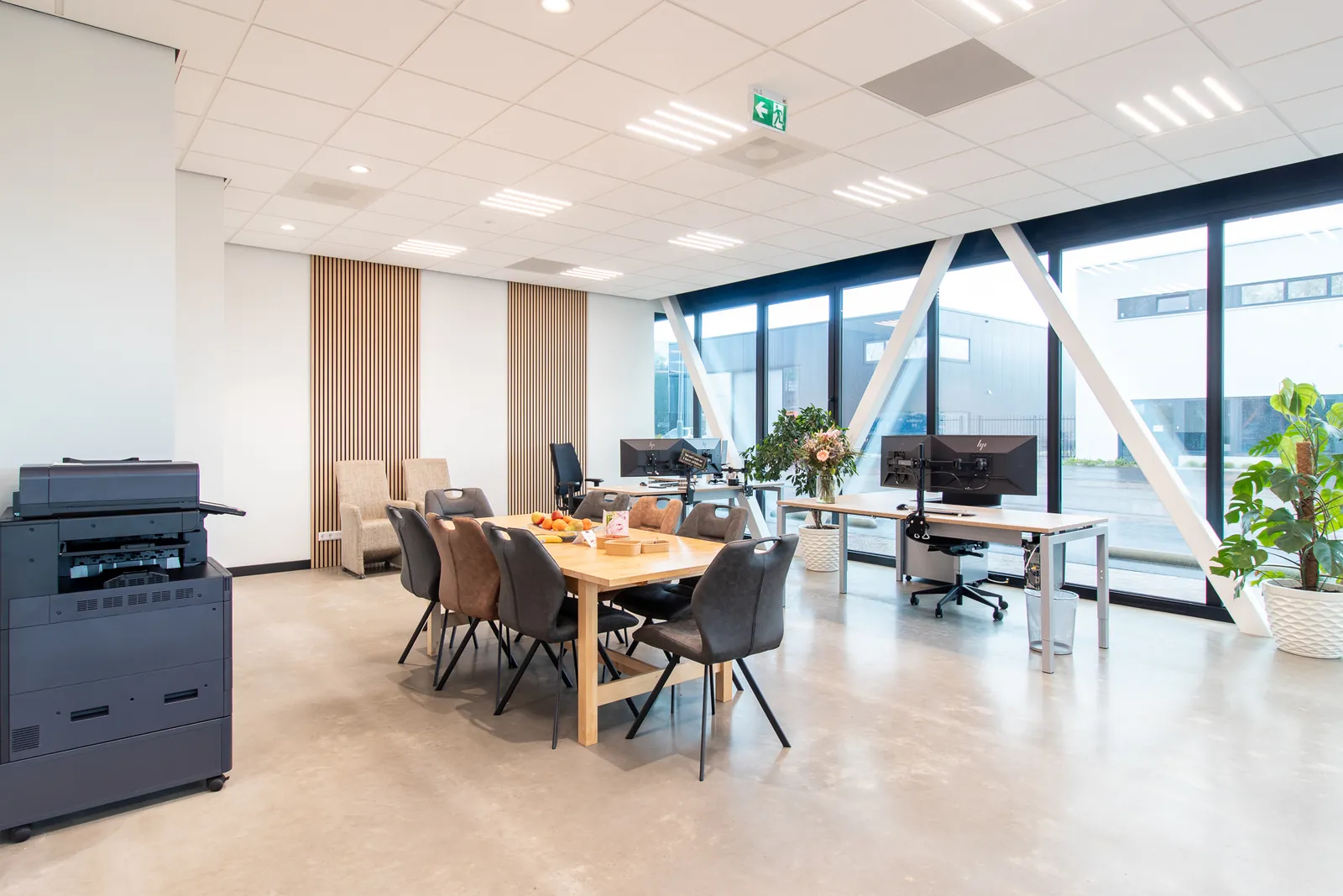 Interieur bedrijfspand in Heinkenszand